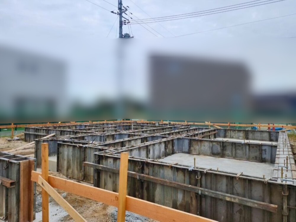 基礎工事（コンクリート流し）