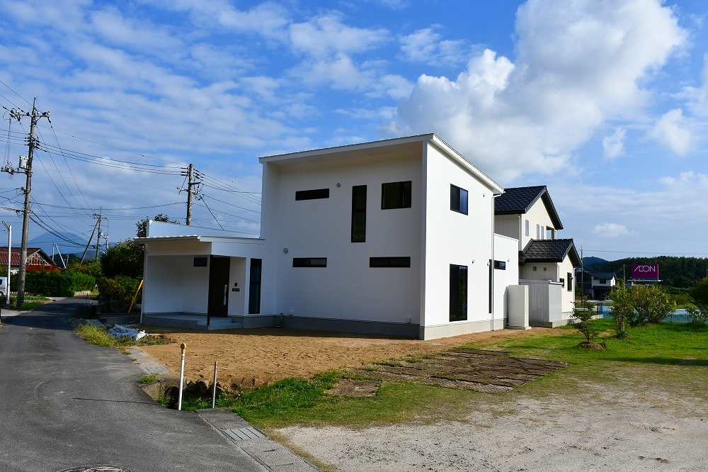 大田市のタイルテラスのある家(自由設計の家)