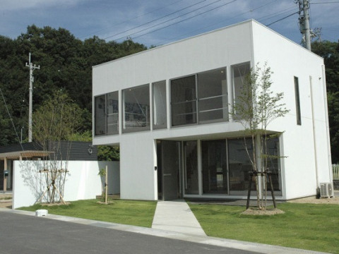ＡＲＯＳ　ＴＯＷＮ　ＮＩＯ